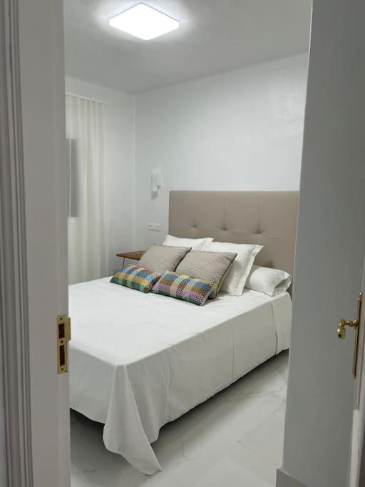 Moderno Apartamento Cerca Al Mar Tias Exterior photo